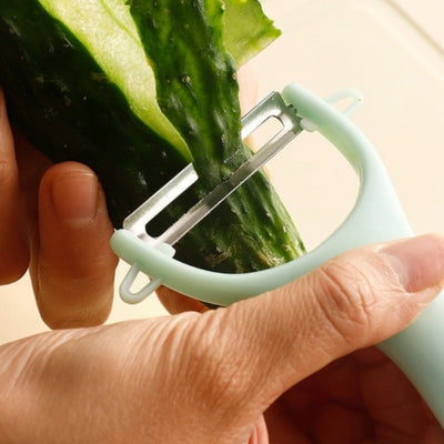 epluche-legume-vert-epluchant-concombre