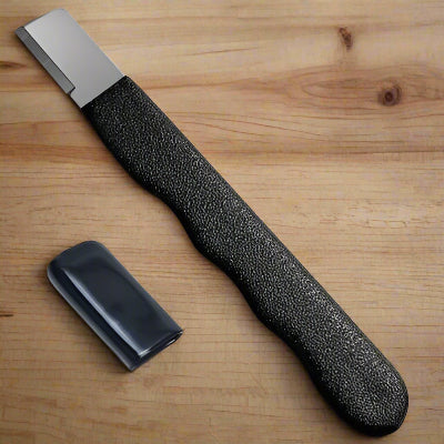 pierre-a-aiguiser-noir