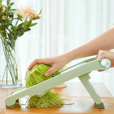 cuisine-mandoline-chou-rape