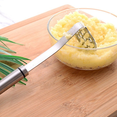ecrase-pomme-de-terre-ustensile-robuste
