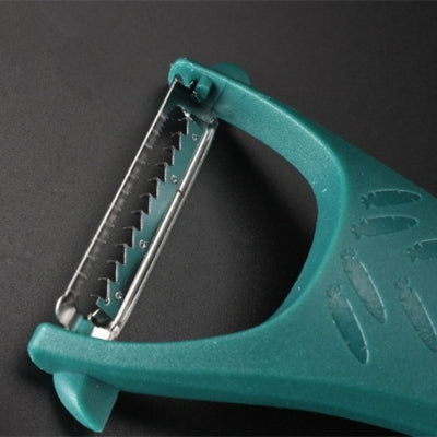 epluche-legumes-lame-tranchante