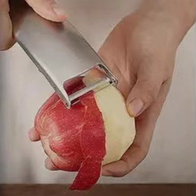 eplucheur-epluchant-pomme