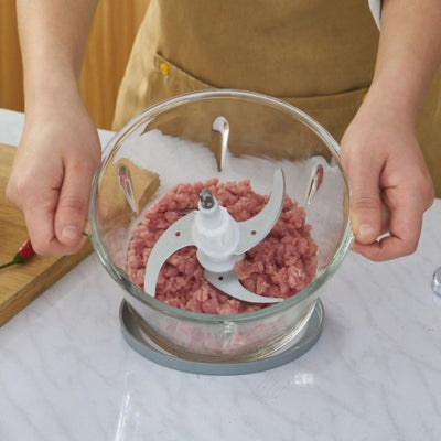 hachoir-a-viande-electrique-lames-tranchantes