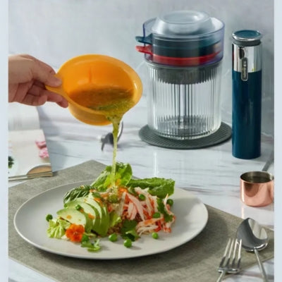 hachoir-electrique-a-viande-bol-verseur-sauce