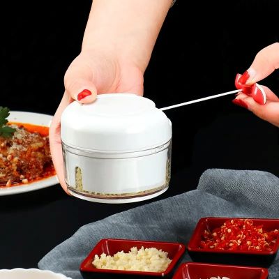 hachoir-mini-blanc-ail-piment-hache
