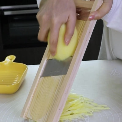 mandoline-japonaise-lame-fine