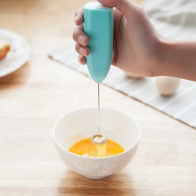 mousseur-a-lait-bleu