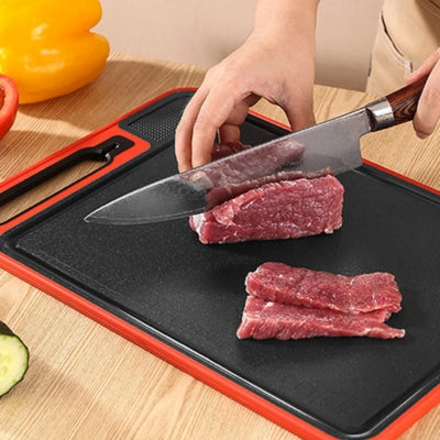 planche-a-decouper-grande-rouge-viande-coupee
