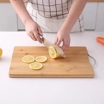 planche-a-decouper-bois-citron-coupe