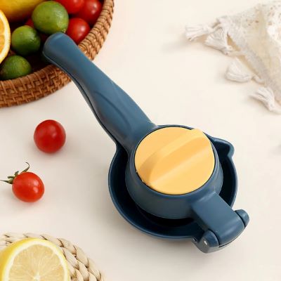 presse-agrume-manuel-bleu-bouton-jaune