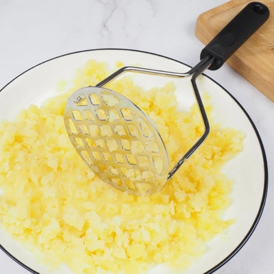presse-puree-manuel-poignee-noire