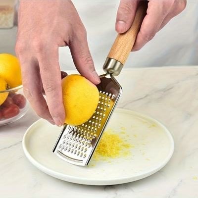rape-a-fromage-citron-zeste-finement